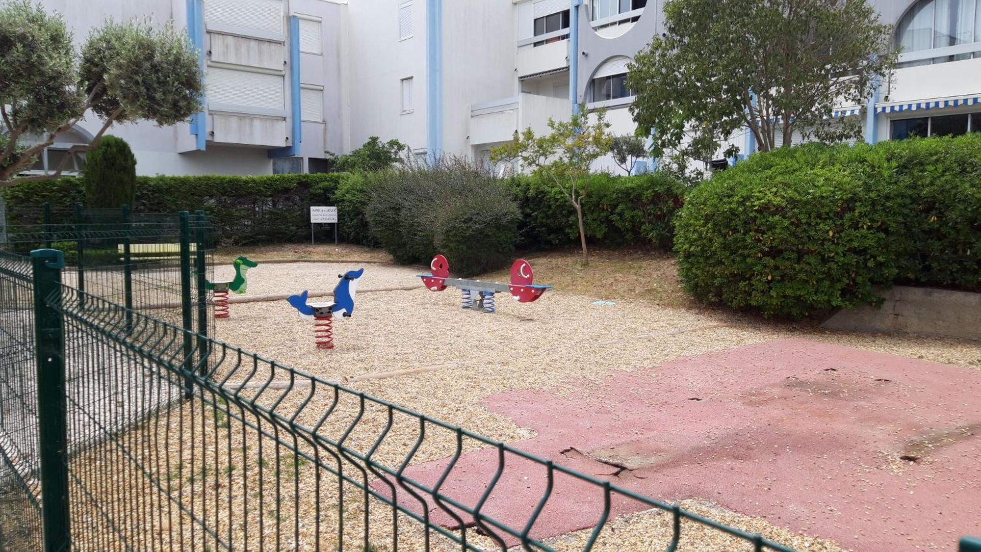 Residence Les Floralies 2 - Avenue De Camargue Le Grau-du-Roi Ngoại thất bức ảnh